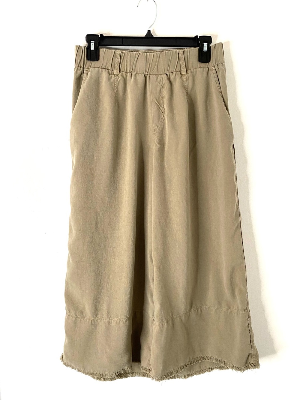 cloth & stone Tan Lyocell Wide Leg Crop Pants Elastic Waist Raw Frayed Hem